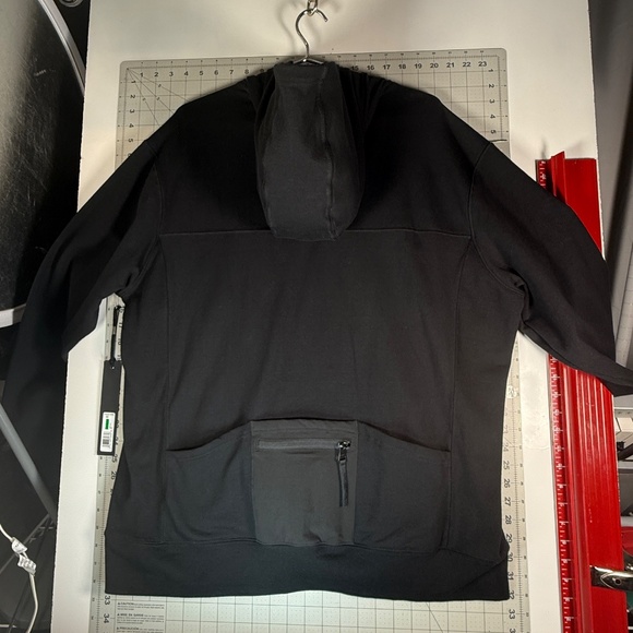 KARL LAGERFELD® PARIS  |  BLACK HOODED SWEATER  |  NEW w/ TAGS  |  MEN-L  | - Picture 12 of 16